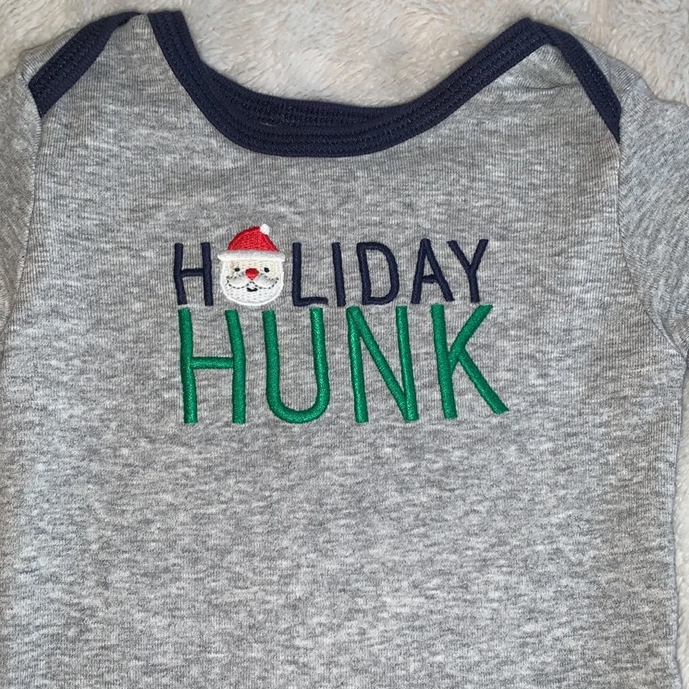 Carter’s Holiday Hunk Gray Onesie One-piece 6m EUC